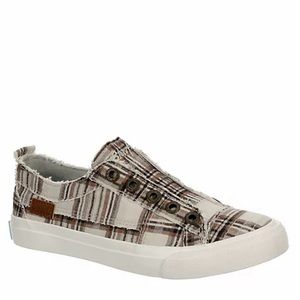NEW Blowfish Play Slip On Plaid Canvas Sneaker, Size 7